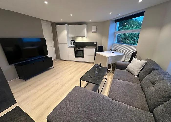 Centrally With Garage And Terrace Ålesund