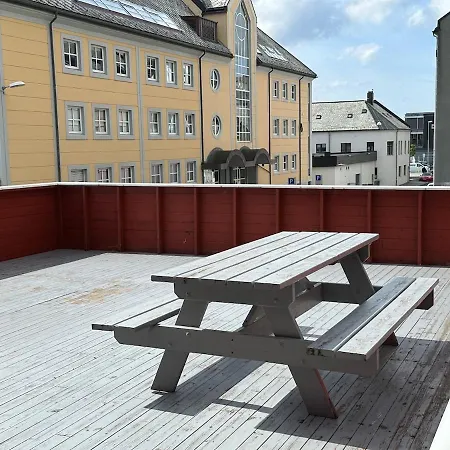 Centrally With Garage And Terrace